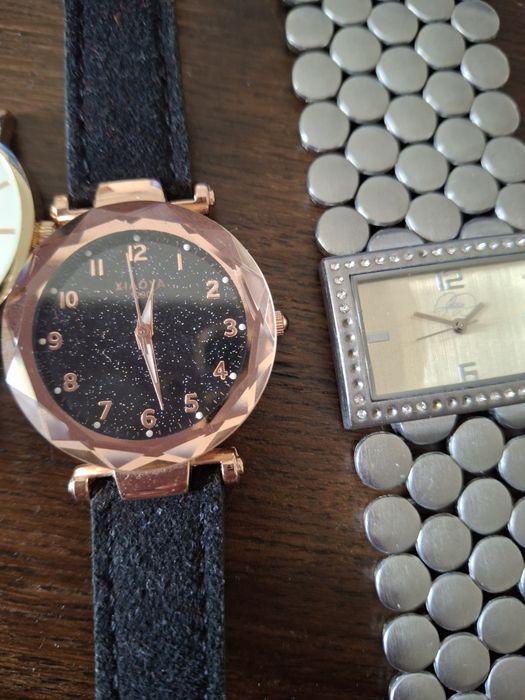 Zegarki na rękę rozne