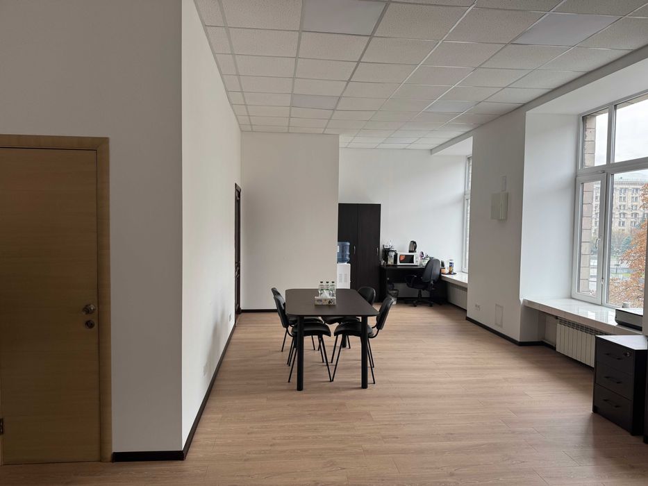 Оренда офісу 108 кв.м в БЦ Хрещатик, 7/11 (м. Майдан Незалежності)