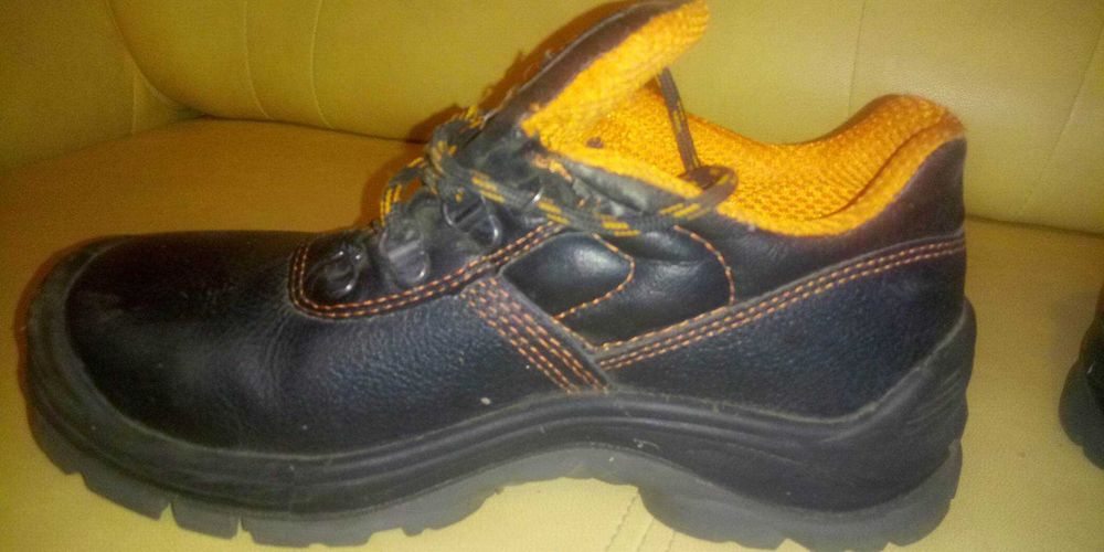 buty/półbuty  robocze PROTECT z ochronnym stalowym  noskiem NOWE !
