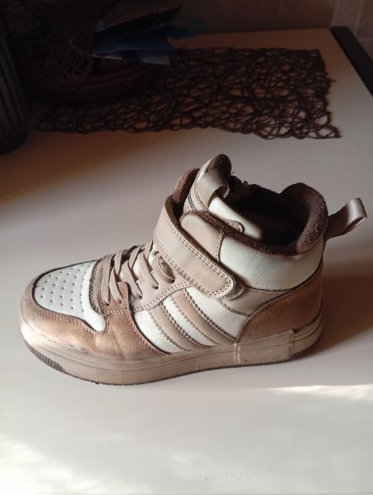 Зимние кроссовки.