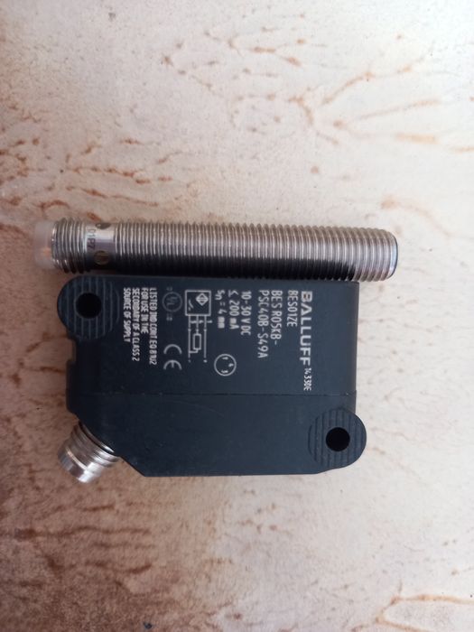 Ціна за 2шт. Balluff bes01ze r05kb індуктивний давач 01p7