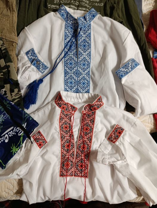 Пакет літніх речей на хлопчика вишиванки