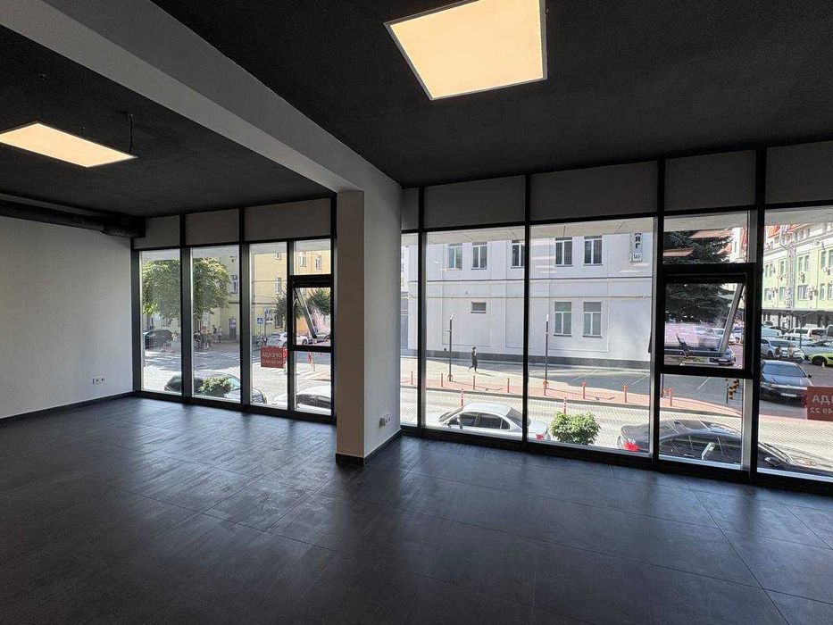 Оренда комерційного приміщення вул. Героїв УПА