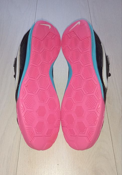 Новые футзалки, бампы Nike SB Gato Supreme IC размер 40