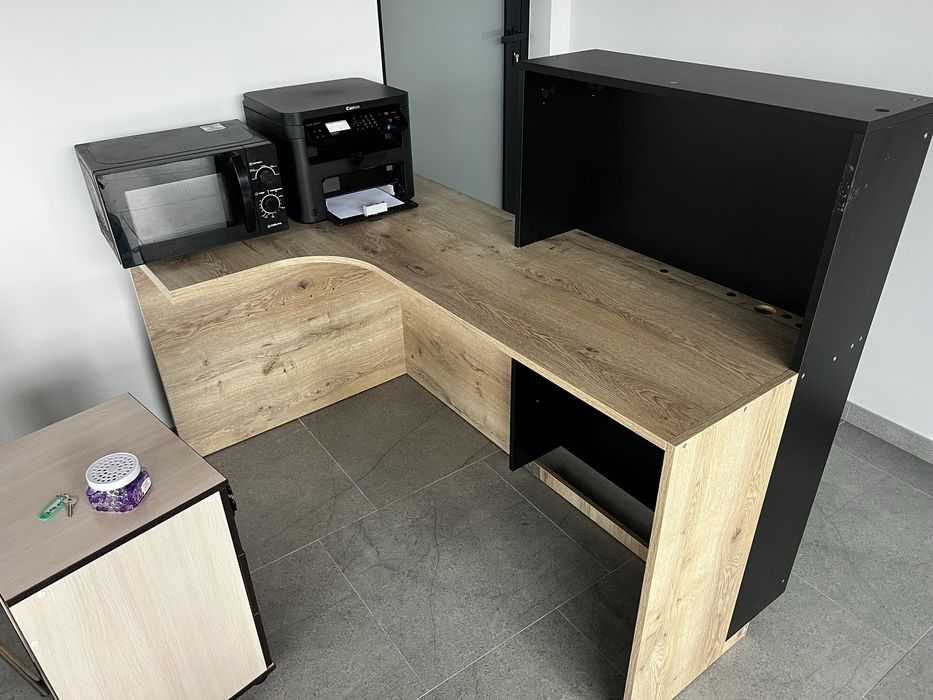 Продаж! Стійка рецепшн