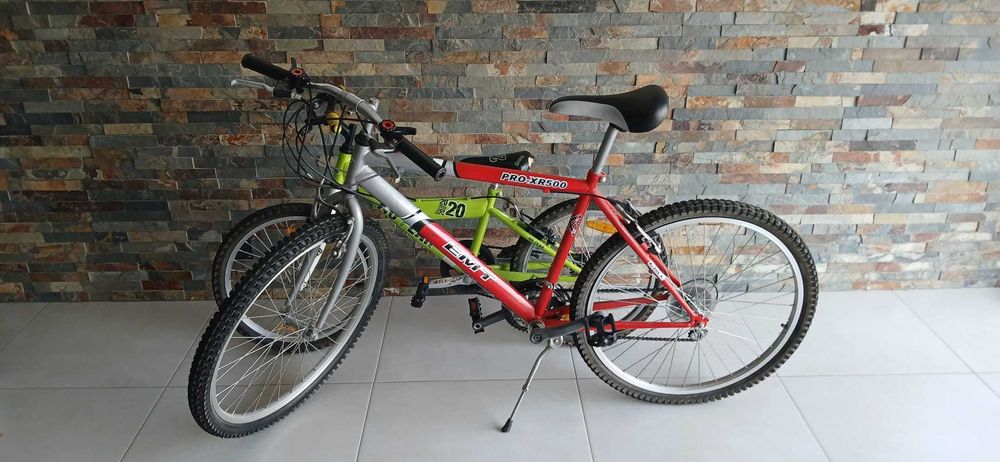 Vende-se 2 Bicicletas de Montanha (BTT) — Vermelha "PRO-XR500" + Verde "GMT"