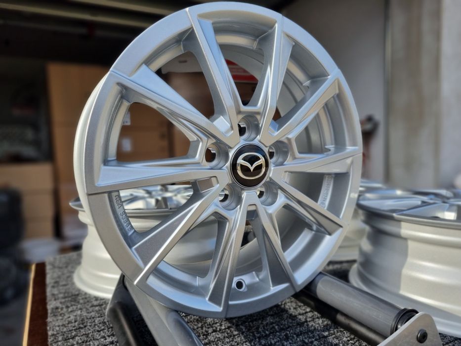 Felgi 15 " Mazda Mazda2 Hybrid XP210 [2021-obecnie) Nowe alu Srebrne