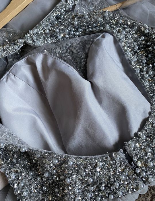 Sukienka balowa stódniówka srebrna Mascara London 40