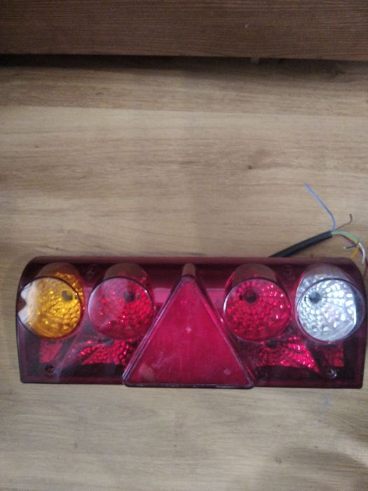 Фонарь задний . ДАФ Ивеко Ман Мерседес прицепной Iveco DAF MAN Iveco M