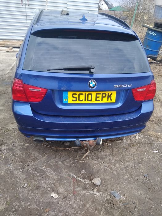 Karoseria BMW E90 E91 MONTEGOBLAU Maska Zderzak Blotniki Drzwi Klapa