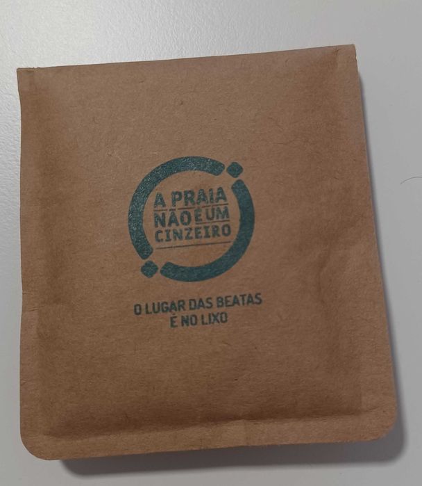 Cinzeiro Portátil (praia) em material reciclável - Novo