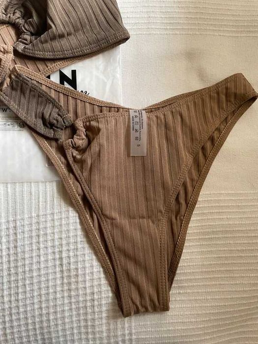 Bikini Cai-Cai novo
