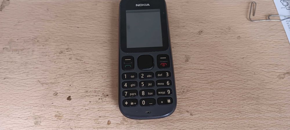 Telemóvel Nokia 100