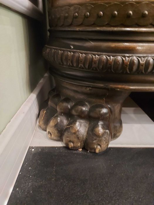 Szafa i biurko z 1931 roku