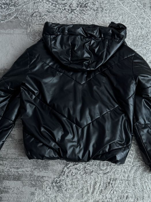 якісна чорна курточка mexx