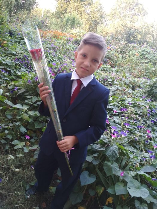 Шкільна форма в хорошому стані для хлопчика