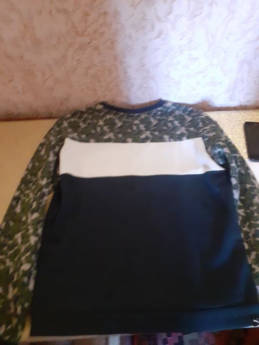 Продам свитшот Puma
