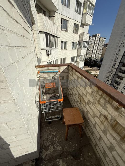 Оренда 2-к квартири, метро Позняки, пр-т Бажана Миколи 24/1