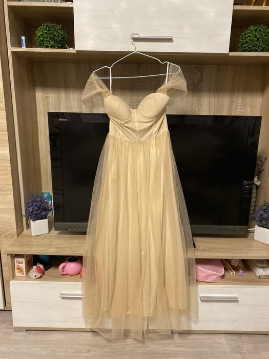 Святкова сукня, святкове плаття