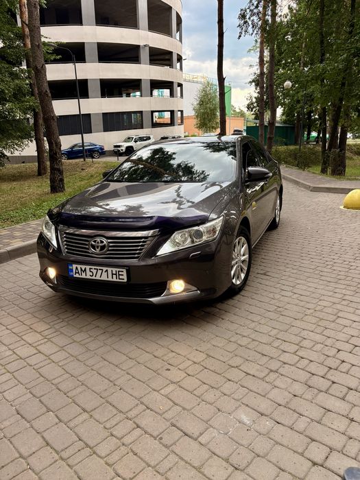 Toyata Camry 2.5 газ/бенз Официальная Lux Обмен