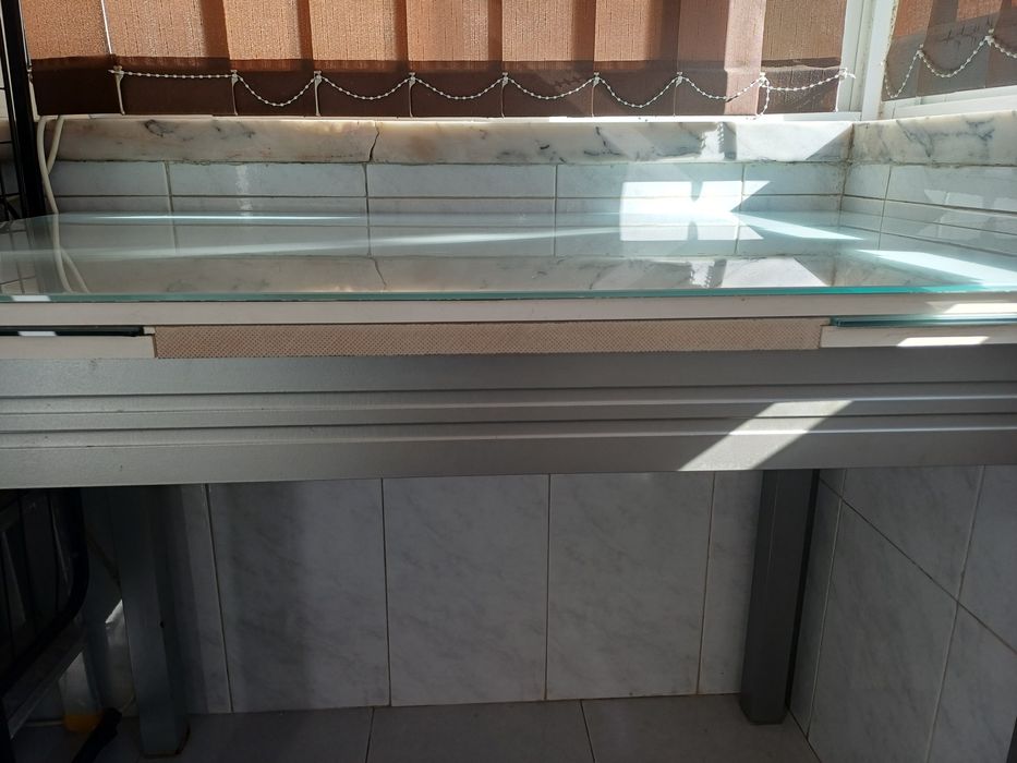 Mesa extensivel de vídro