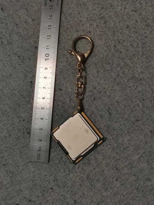 breloczek cpu intel