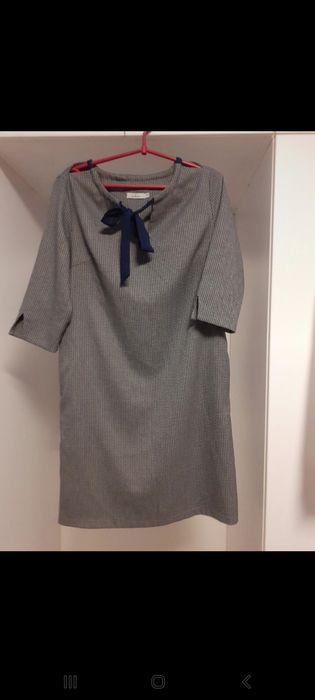 Sukienka z kieszeniami