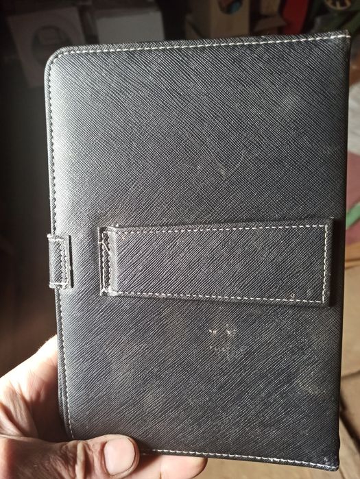 Продам чехол для планшета с клавиатурой под размер 8-10 дюймов