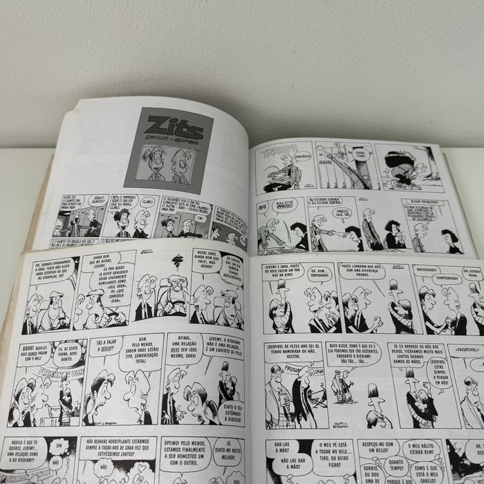 Livros “ZITS” banda desenhada de Jerry Scott e Jim Borgman