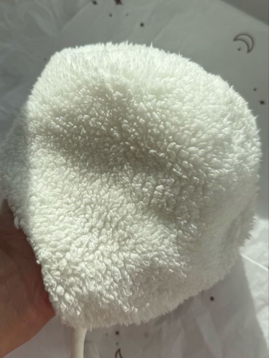 Зимова тепла шапка