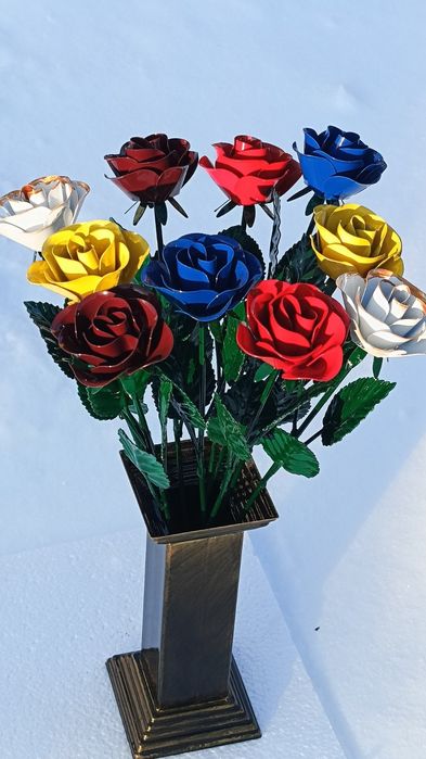 Ковані квіти рози троянди металеві. Договірна.