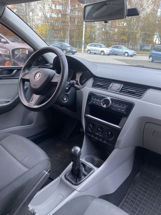 Skoda Rapid 2015 року