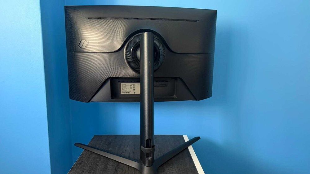 Monitor Gaming Curvo Samsung Odyssey G6 27" 240Hz QHD – Como Novo