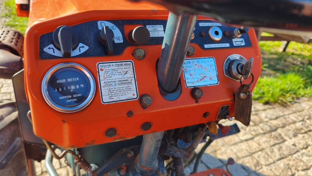 Trator kubota 4x4