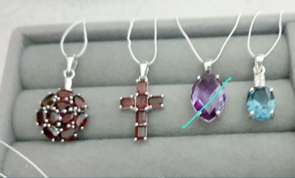 Срібна підвіска з аметистом