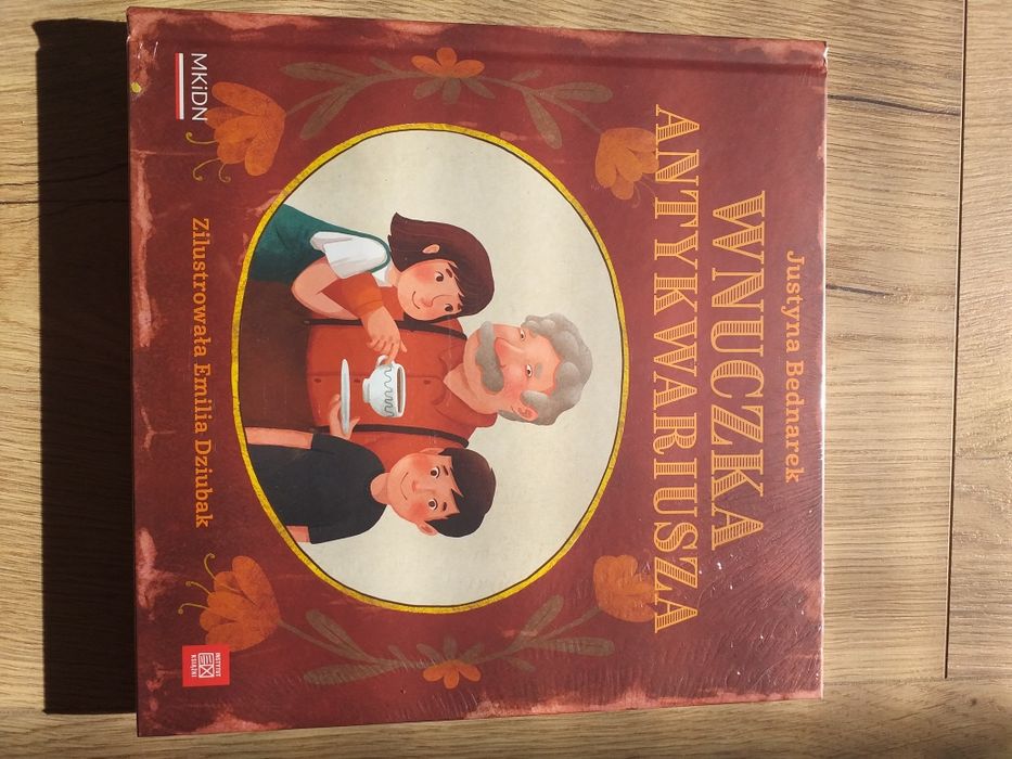 Nowa zafoliowana książka Wnuczka antykwariusza.
