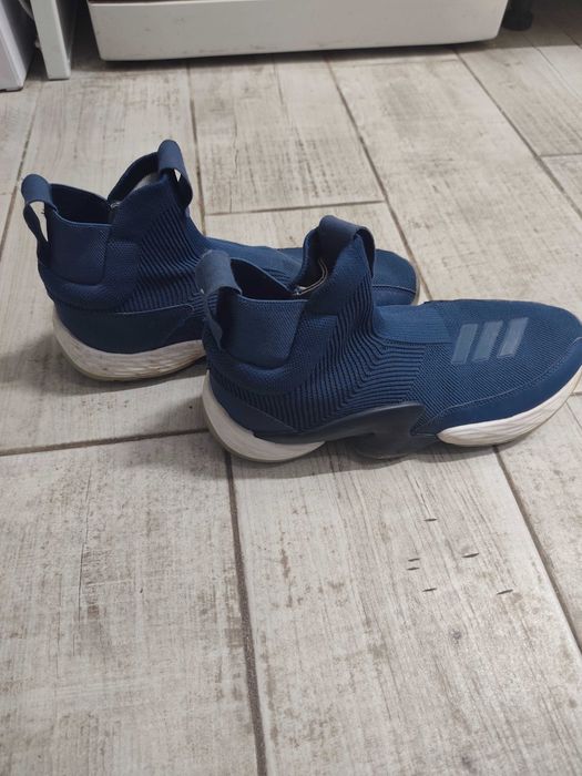 Tênis Adidas como novos