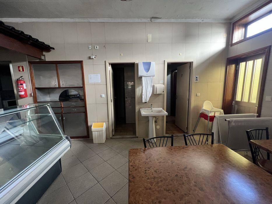 Arrenda-se Restaurante Guedes