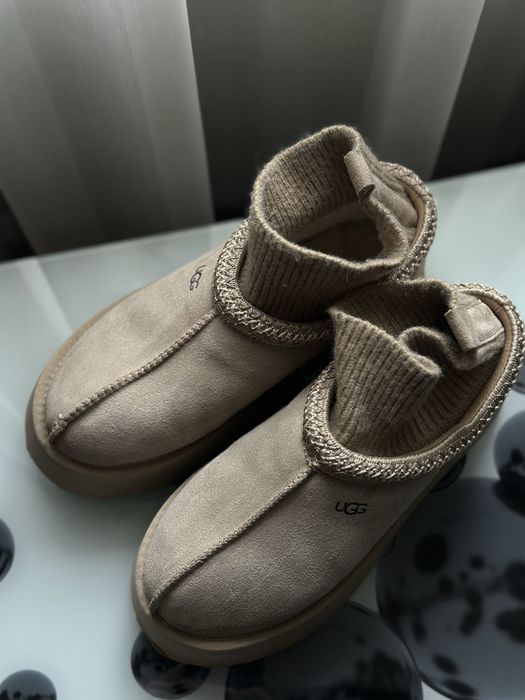 ПРОДАМ угги tazz с носком