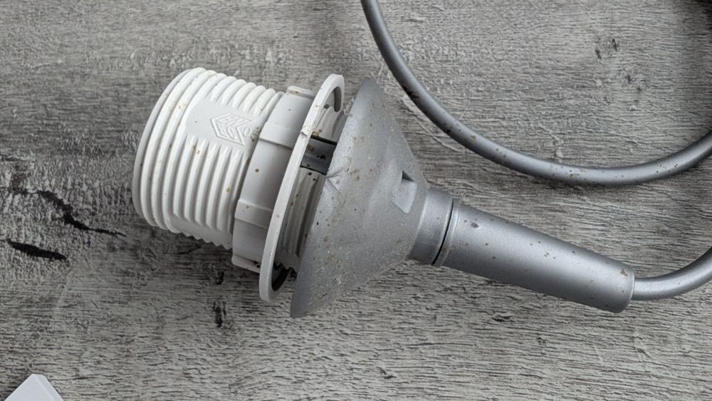 Zawiesie do lampy e27