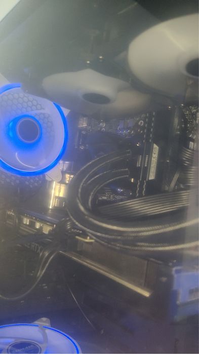Sprzedam  komputer gamingowy i511400f rtx 3070