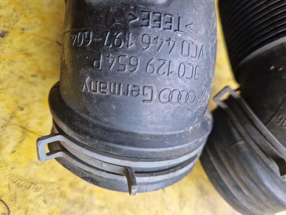 Dolot Powietrza Vw Audi Seat Skoda 3C0.129.654P