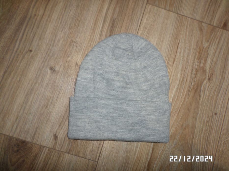 firmowa czapka męska-H&M-uniwersalna