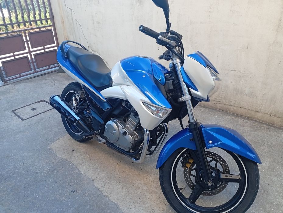 Suzuki inazuma 250 em muito bom estado 33mil pronta para rolar  material super fiável e baixa manutenção
