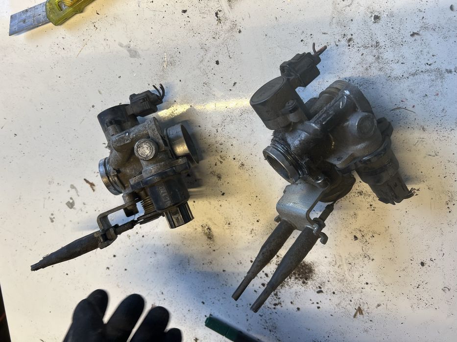 Suzuki burgman 125 k7 k8 przepustnica