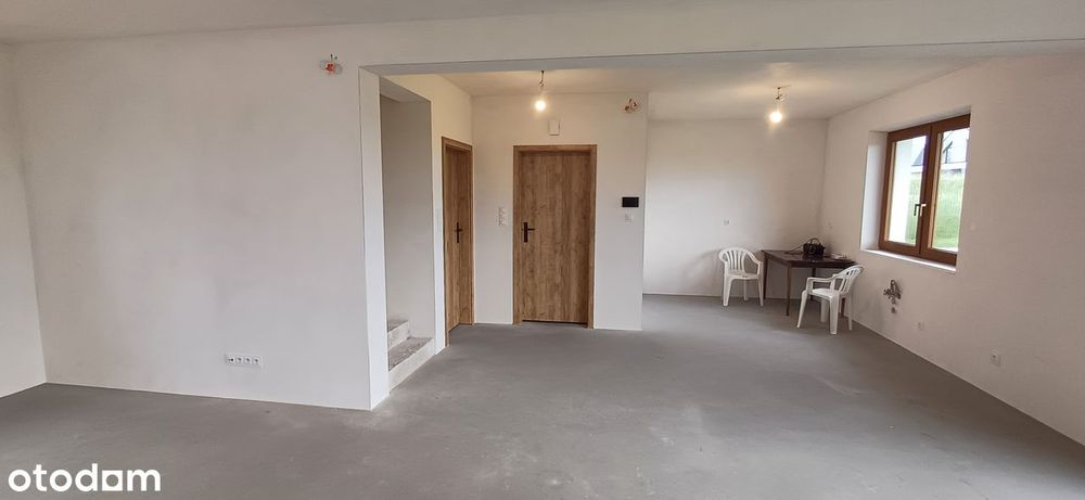 Nowy dom wolnostojący Szyce 170 m2 działka 8,46 ar ogrodzenie kominek