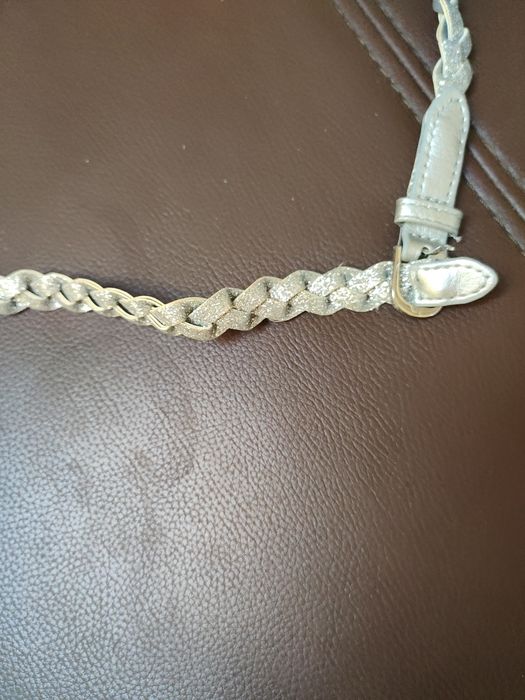 Srebrny pasek do sukienki