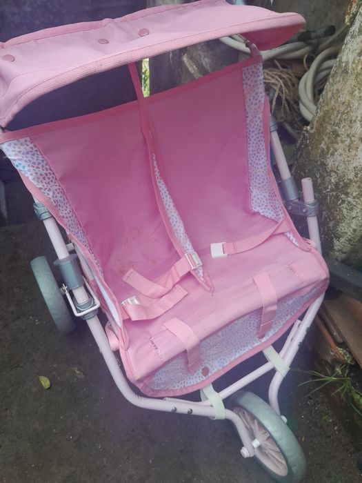 Vendo 4 carrinhos bebe 5€ cada