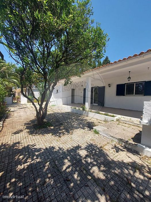 Moradia T2 para arrendamento