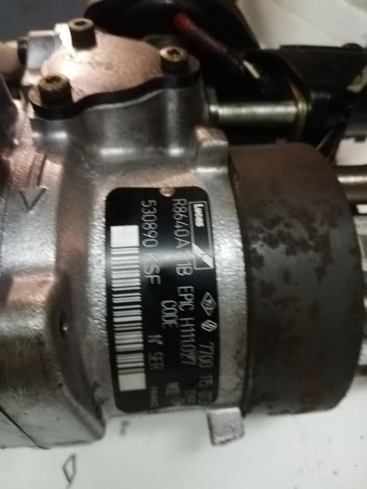 : Bomba Injetora e Coletor de Admissão Renault Kangoo/Megane - Motor F